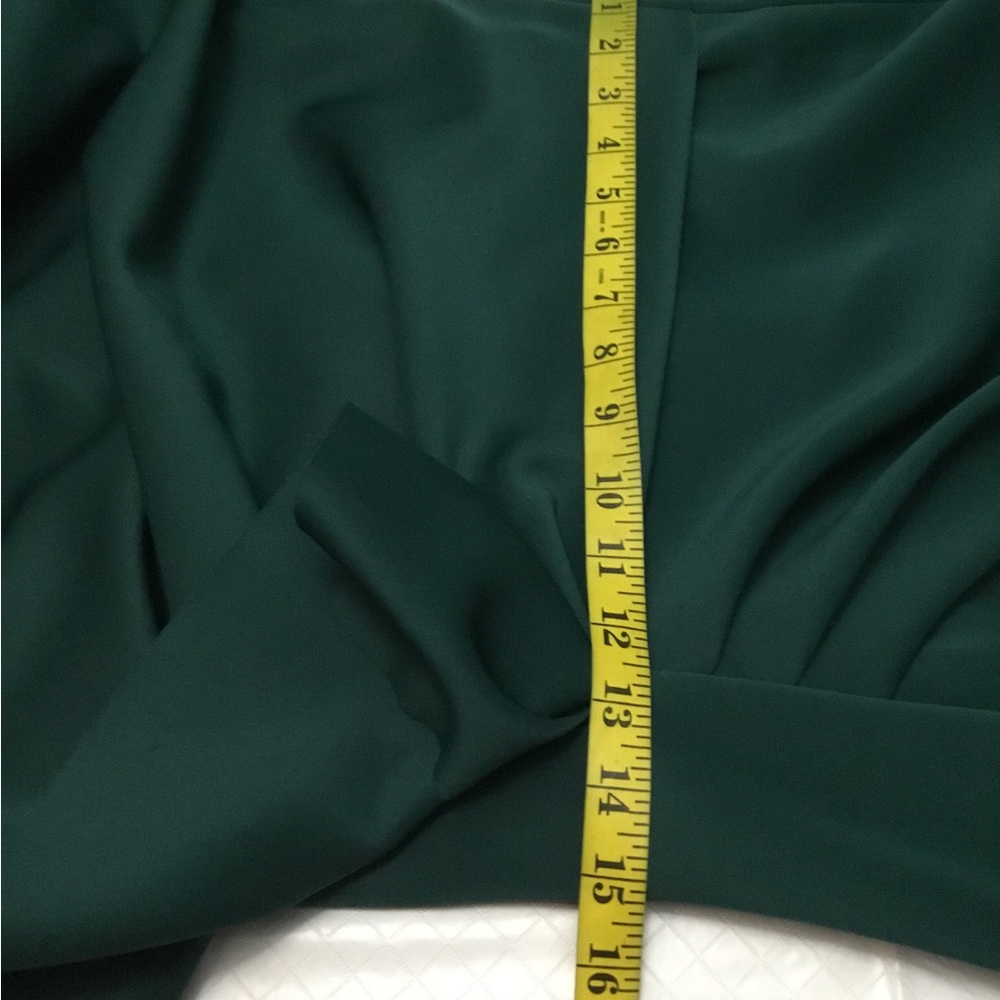 Elegant Forest Green V-Neck Draped Women's Dress - Picture 13 of 15